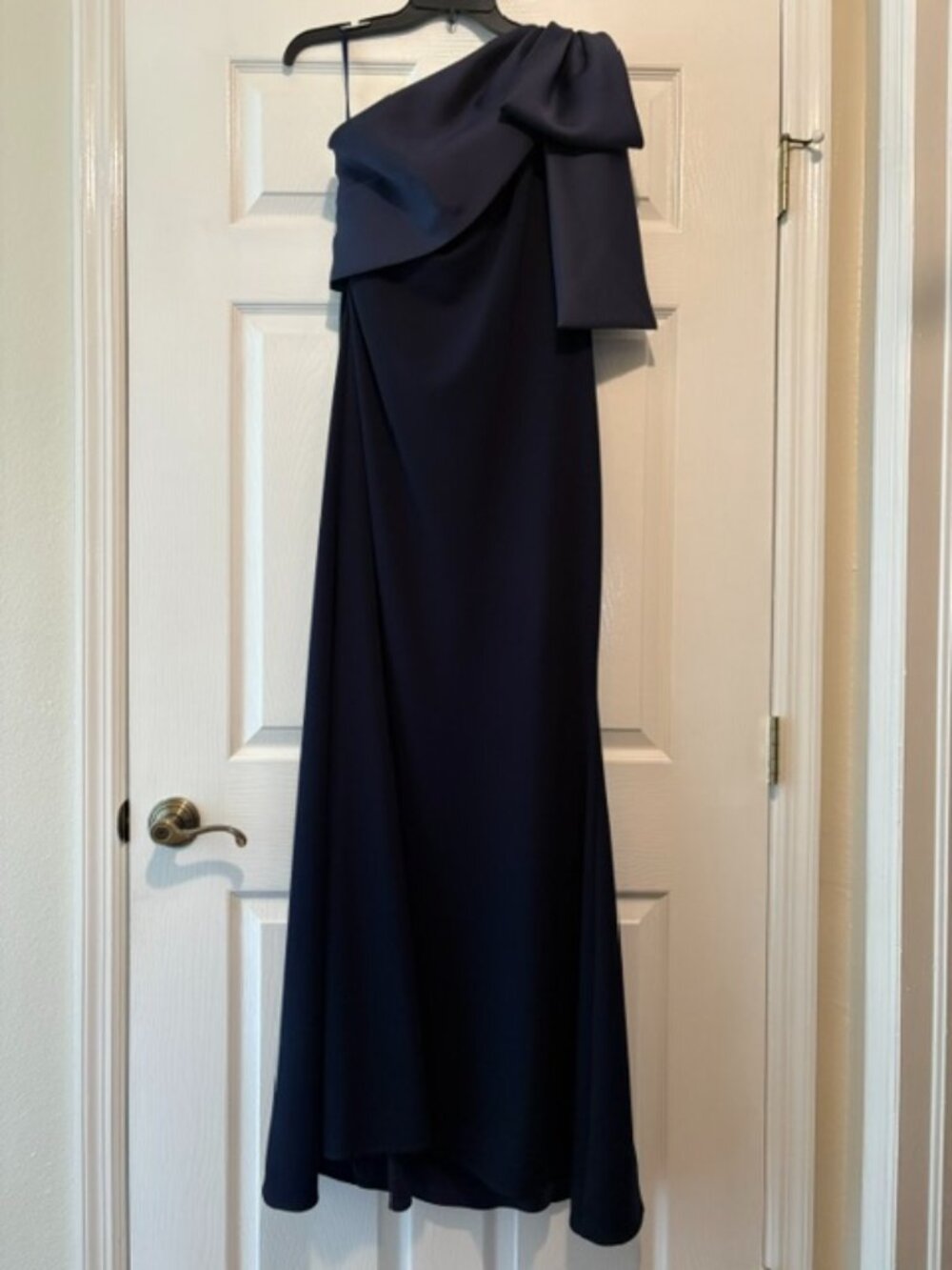Betsy & Adam Navy One Shoulder Bow Formal Evening Gown Maxi Dress Size 10